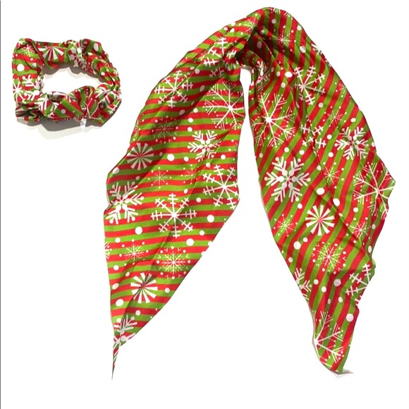 Christmas Holiday Scarf Scrunchie Ponytail Holder 2 in 1 Snowflake - Picture 3 of 5